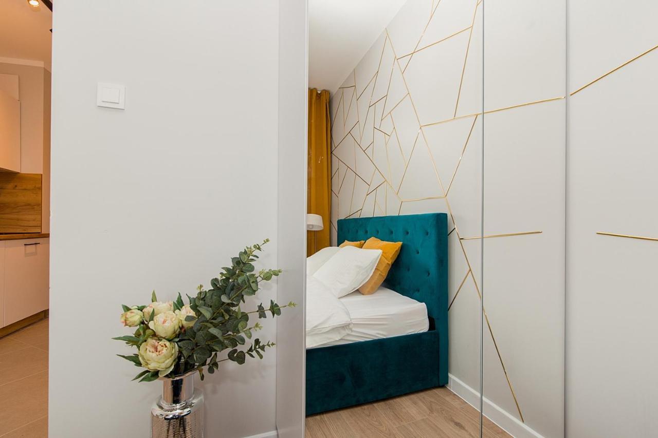 Warsaw To Be - Golden Apartment Ngoại thất bức ảnh